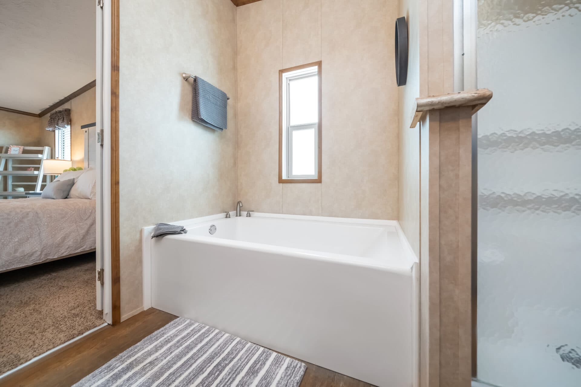 LG Doublewide 32×48-32B - View 13