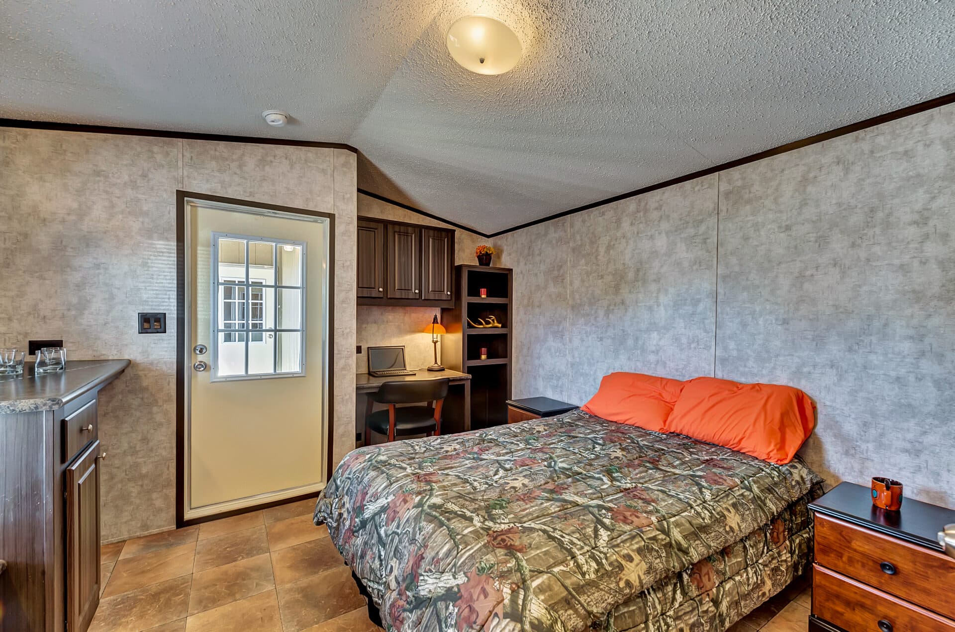 LG Tiny Home 12×40-22A - View 4