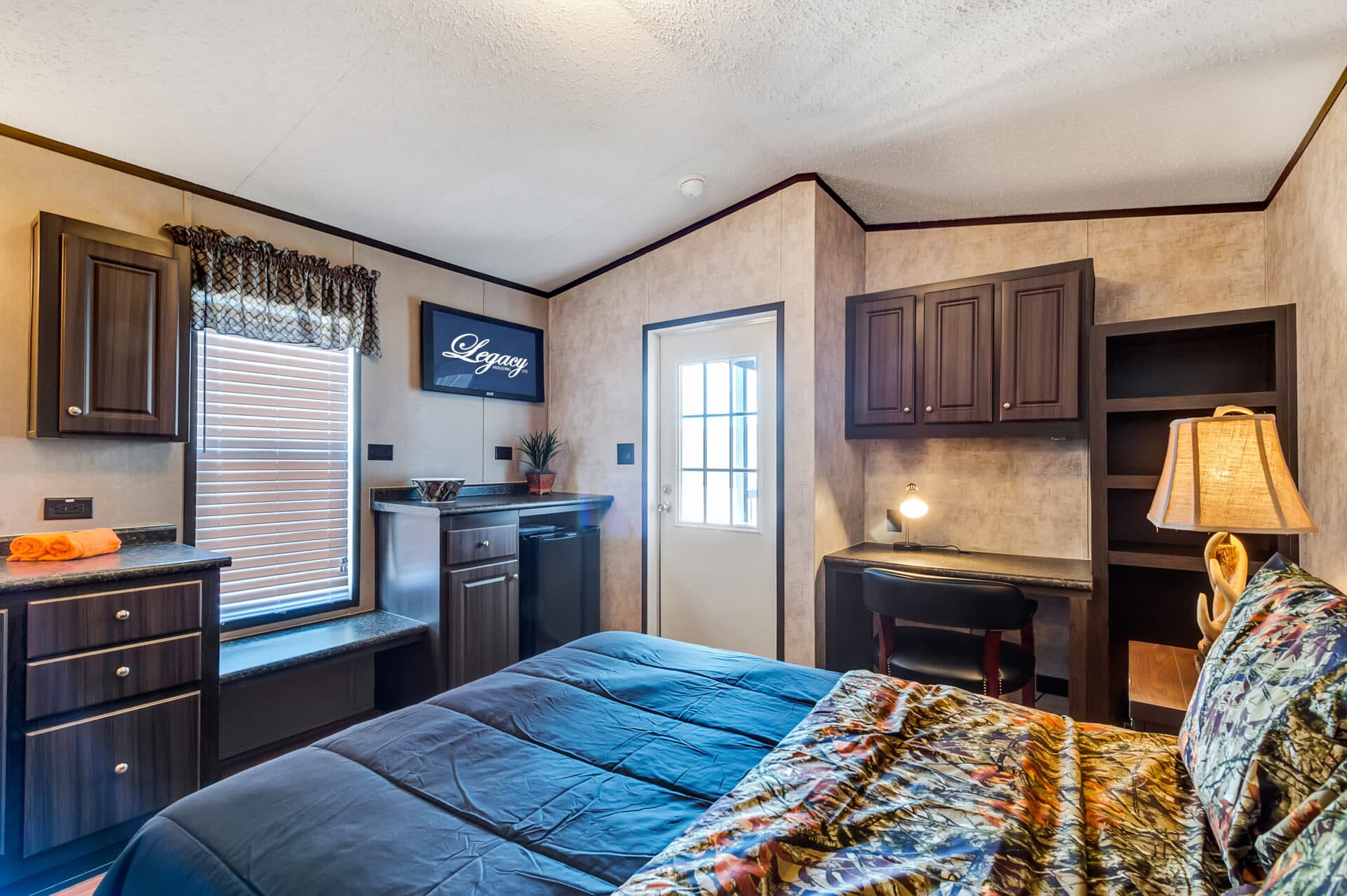 LG Tiny Home 12×40-22A - View 6