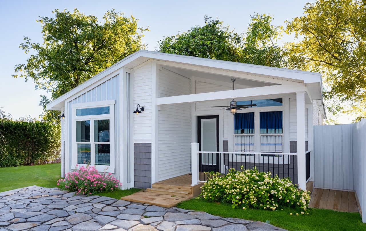 PH Cottage Farmhouse 28522J